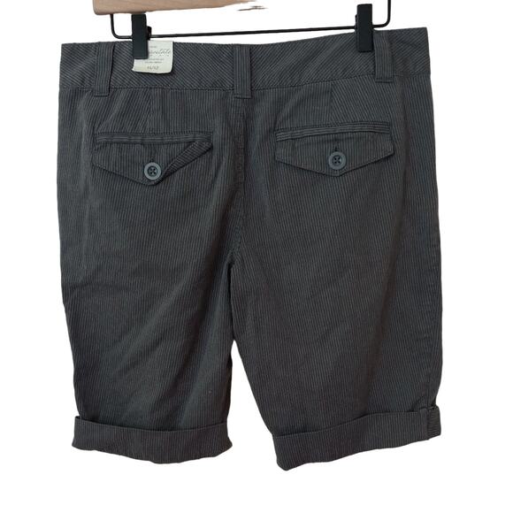 Aeropostale Pin Stripe Shorts - Picture 6 of 9